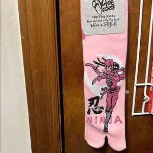 V-Toe Pink Flip-Flop Socks